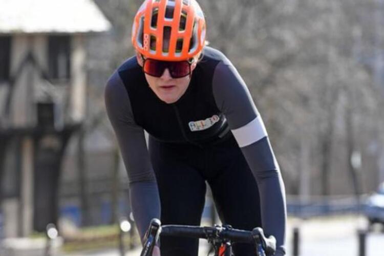 Emily Bridges: UCI สามารถหยุดนักปั่นจักรยานข้ามเพศไม่ให้แข่งขัน แม้ว่าเธอจะมีคุณสมบัติตามเกณฑ์ก็ตาม
